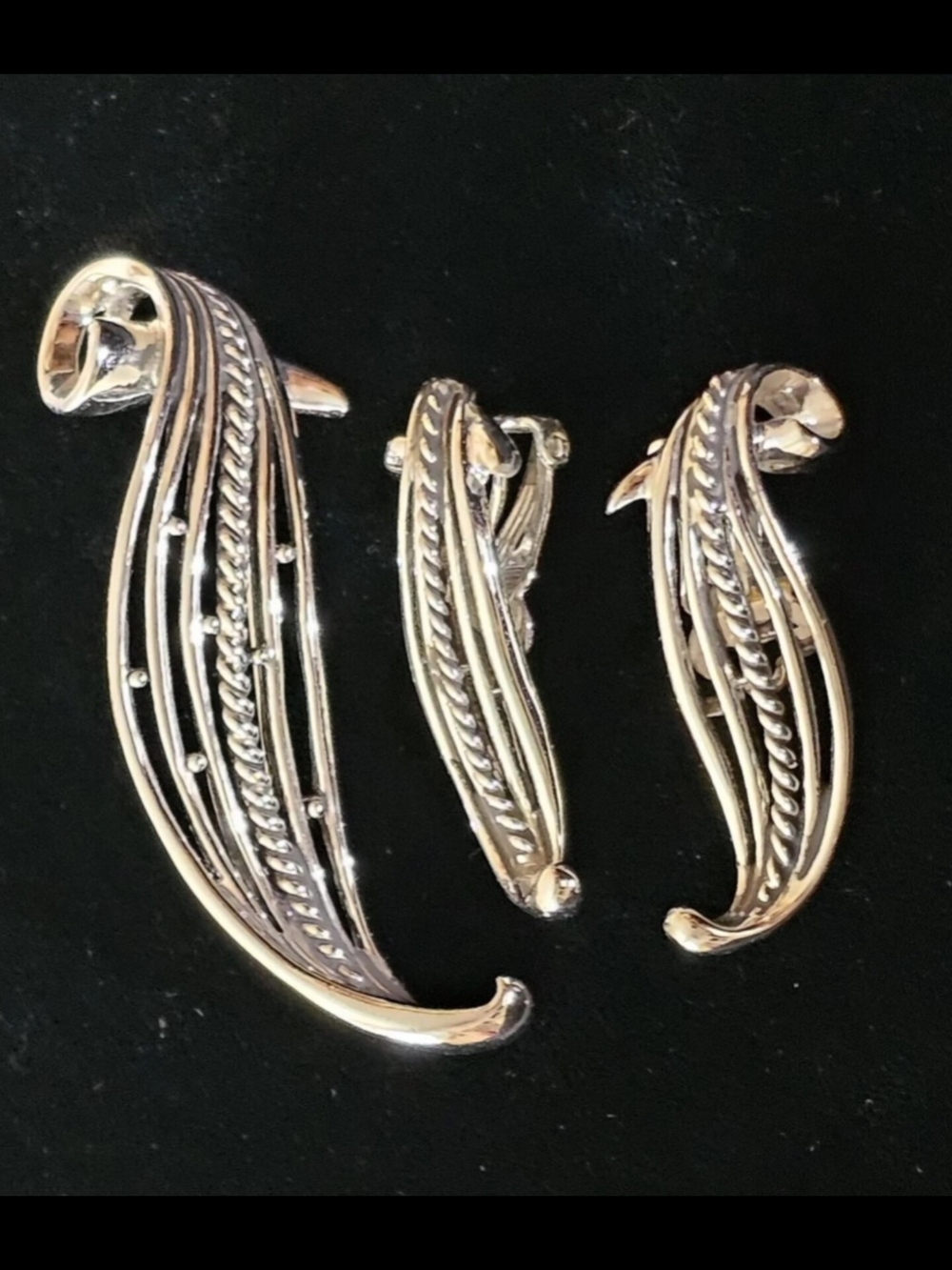 Vintage CHAREL Silver-Tone Leaf Brooch & Clip-On Earrings Set  Retro